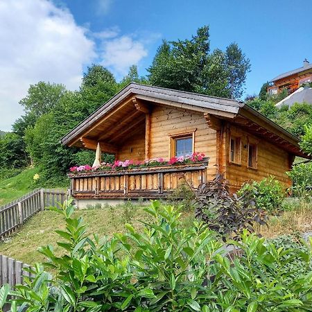 Das Paradieschen Edlitz - Stilvolles Blockhaus Mit Kamin Esterno foto