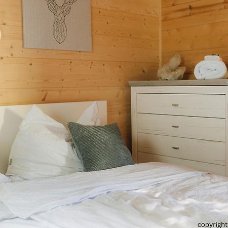 Das Paradieschen Edlitz - Stilvolles Blockhaus Mit Kamin Esterno foto